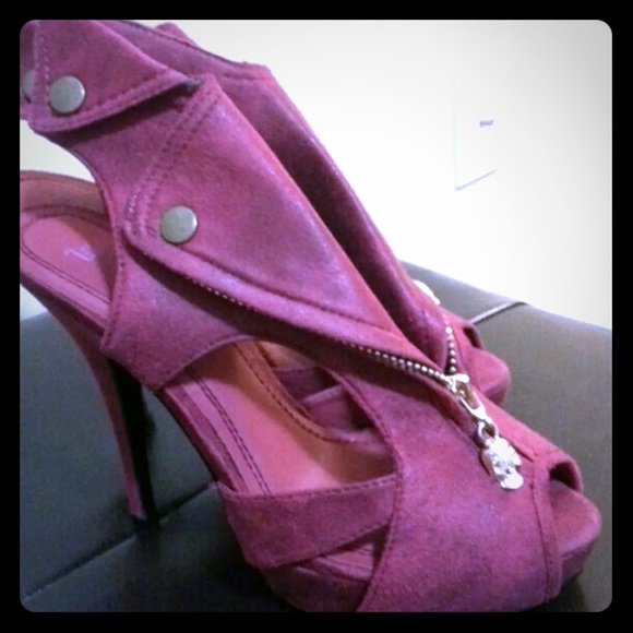 NWOT JustFab Heels - Picture 1 of 4